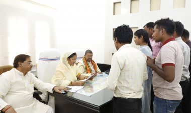 सहयोग केंद्र में मंत्री राजवाड़े ने किया कार्यकर्ताओं से संवाद