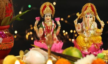 Diwali 2025 : देशभर में दीपोत्सव की रौनक, जानें कब करें मां लक्ष्मी और गणेश जी का पूजन