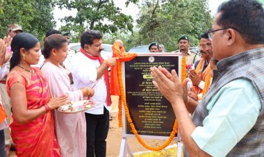 उपमुख्यमंत्री विजय शर्मा ने दूरस्थ ग्राम नंबी में सड़क निर्माण कार्य का किया भूमिपूजन….