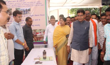  'किसान हैं विकसित भारत की रीढ़, तिलहन उत्पादन से बढ़ेगी आत्मनिर्भरता' — मंत्री  टंक राम वर्मा