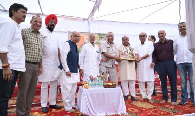 महावीर गौशाला में गोपाष्टमी महोत्सव का आयोजन, विधायक मिश्रा हुए शामिल, “गौ सेवा ही मानवता की सच्ची पहचान” — पुरंदर मिश्रा