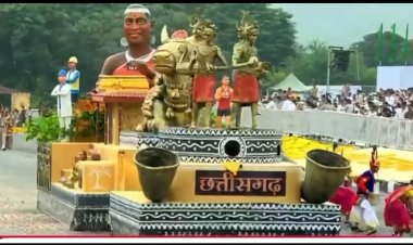 नए छत्तीसगढ़ की झलक देख प्रधानमंत्री नरेंद्र मोदी हुए प्रभावित