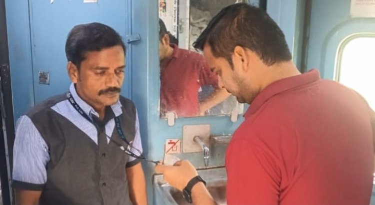 स्वच्छता पखवाडा के पांचवें दिन “स्वच्छ रेलगाड़ी” थीम पर मंडल के सभी स्टेशनों में आयोजित किए गए स्वच्छता से सम्बंधित विभिन्न गतिविधियां  