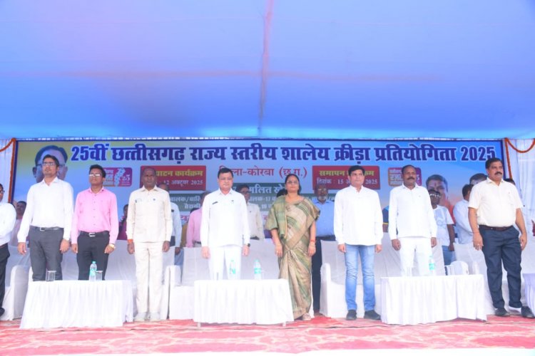 खेल हमें जीवन में बहुत कुछ सिखाता है, खेल से मिलती है आगे बढ़ने की प्रेरणा : उद्योग मंत्री  लखन लाल देवांगन