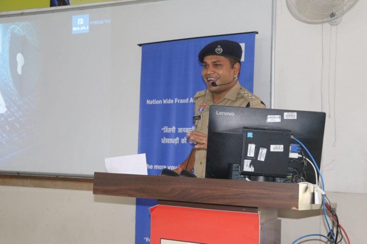 डिजिटल प्लेटफ़ॉर्म पर जि़म्मेदारी और सतर्कता बरतें- रायपुर साइबर पुलिस की अपील 