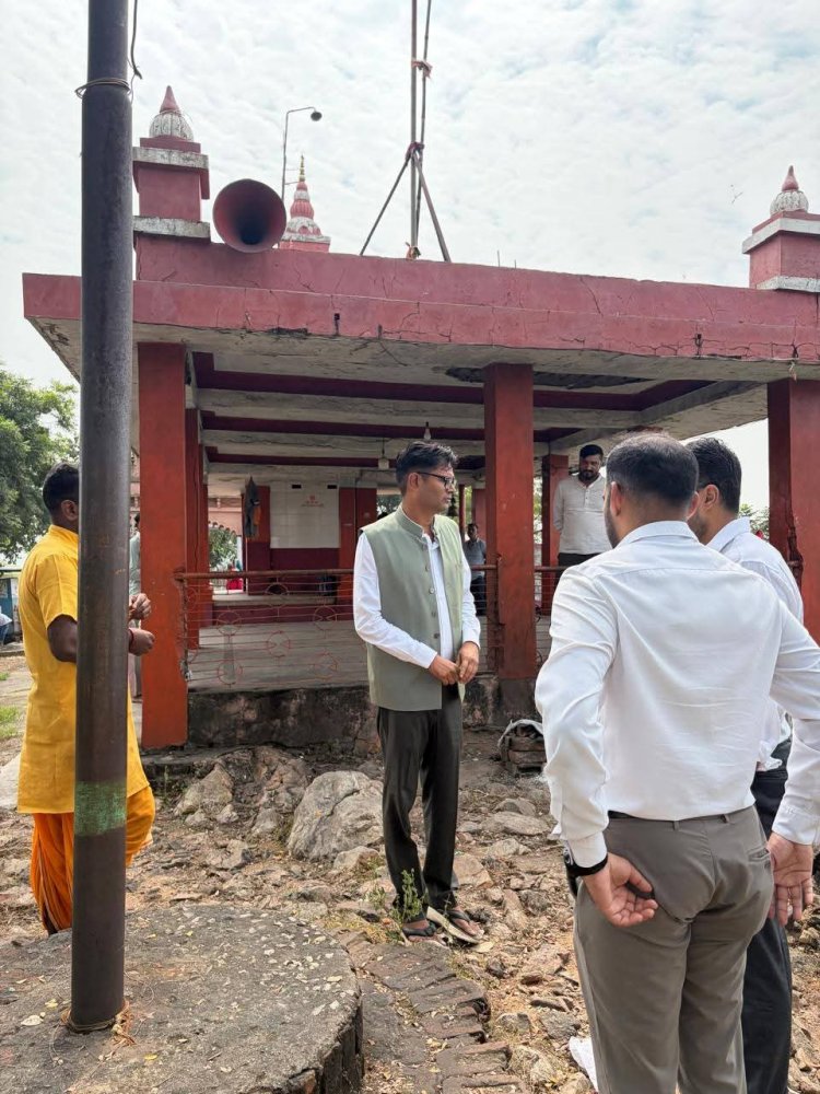 वित्त मंत्री  ओ.पी.चौधरी ने किया गजमार पहाड़ के सौंदर्यीकरण कार्यों का निरीक्षण