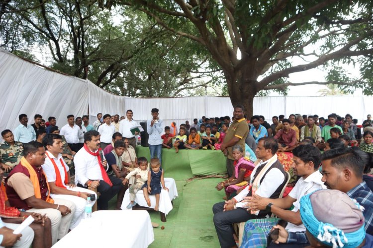 उप मुख्यमंत्री विजय शर्मा ने सुदूर संवेदनशील ग्राम कच्चापाल में ग्रामीणों के साथ किया संवाद….