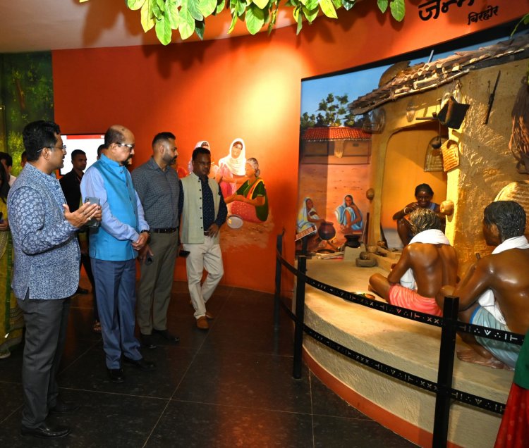 राज्यपाल रमेन डेका ने भव्य जनजातीय संग्रहालय का लिया जायजा