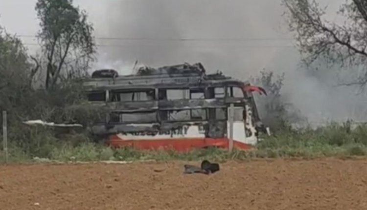 Breaking : मजदूरों से भरी बस में 11 हजार वोल्ट का करंट, 2 की मौत, मची चीख-पुकार