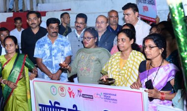 जिले में सुपोषित जीवन अभियान का शुभारंभ विधायक और कलेक्टर ने मशाल रैली निकालकर अभियान में सहभागिता की अपील की