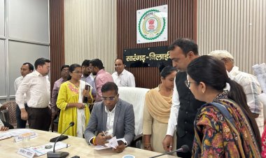 नगर के" नया तालाब"को अतिक्रमण मुक्त एवं प्रदूषण मुक्त कर उसका सौंदर्यीकरण को लेकर अधिवक्ता अनुरोध पटेल ने कलेक्टर से की मांग – तालाब को स्वच्छ एवं मनोरम रूप देने हेतु ज्ञापन सौंपा गया