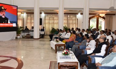 राजभवन में 'वंदे मातरम्' के 150 वर्ष पर सामूहिक गायन