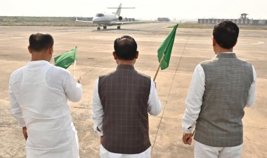 मुख्यमंत्री ने स्टेट हैंगर से विमान परिचालन सेवा का किया शुभारंभ