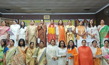 राष्ट्रगीत वंदेमातरम् का प्रदेश भाजपा महिला  के साथ महापौर  आयोग ,बोर्ड की नेत्रियों ने किया सामूहिक पाठ