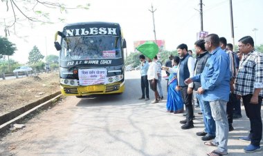 जगन्नाथ पुरी तीर्थ यात्रा जाने वाली बस को विधायक अनुज ने दिखाया हरी झंडी