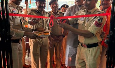 पूर्व केबिनेट मन्त्री राजेश मूणत ने रामनगर कबीर चौक में नगर निगम सामान्य मद से नवनिर्मित पुलिस चौकी का लोकार्पण कर नागरिक सुरक्षा व्यवस्था की दी शानदार सौगात