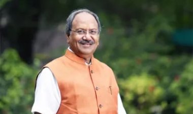 ह पुरुष एवं देश के पहले गृह मंत्री सरदार वल्लभभाई पटेल जी की 150वीं जयंती के अवसर पर आज दोपहर 3 बजे दानी स्कूल से सांसद  बृजमोहन अग्रवाल जी के नेतृत्व में विशाल 'यूनिटी मार्च पदयात्रा' का आयोजन किया जा रहा है।