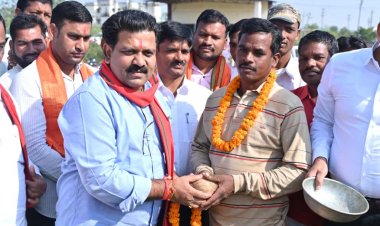 उपमुख्यमंत्री  विजय शर्मा ने महराजपुर से धान खरीदी का किया शुभारंभ