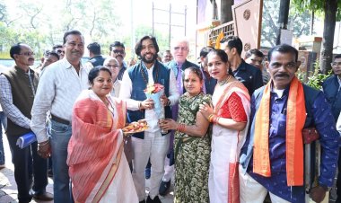 कैबिनेट मंत्री गुरु खुशवंत साहेब जी ने आरंग के क्षेत्रीय कार्यालय में किया जनदर्शन