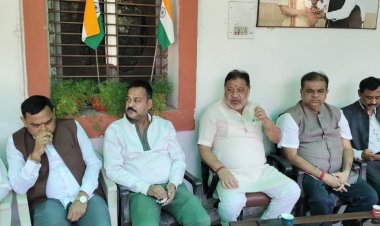 रायपुर दक्षिण विधानसभा की दस वार्ड SIR की समीक्षा बैठक विधायक सुनील सोनी ने ली 