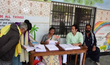 SIR को लेकर पश्चिम विधानसभा में कांग्रेसी कार्यकर्ता लगातार सक्रिय