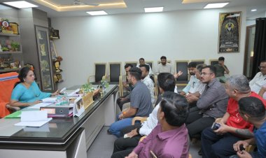 चौपाटी वेंडरो ने महापौर मीनल चौबे से की मुलाकात