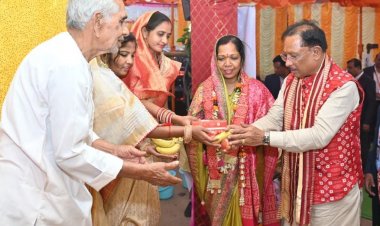 मुख्यमंत्री विष्णुदेव साय बसना सलखण्ड में मां महालक्ष्मी पूजन कार्यक्रम में हुए शामिल….