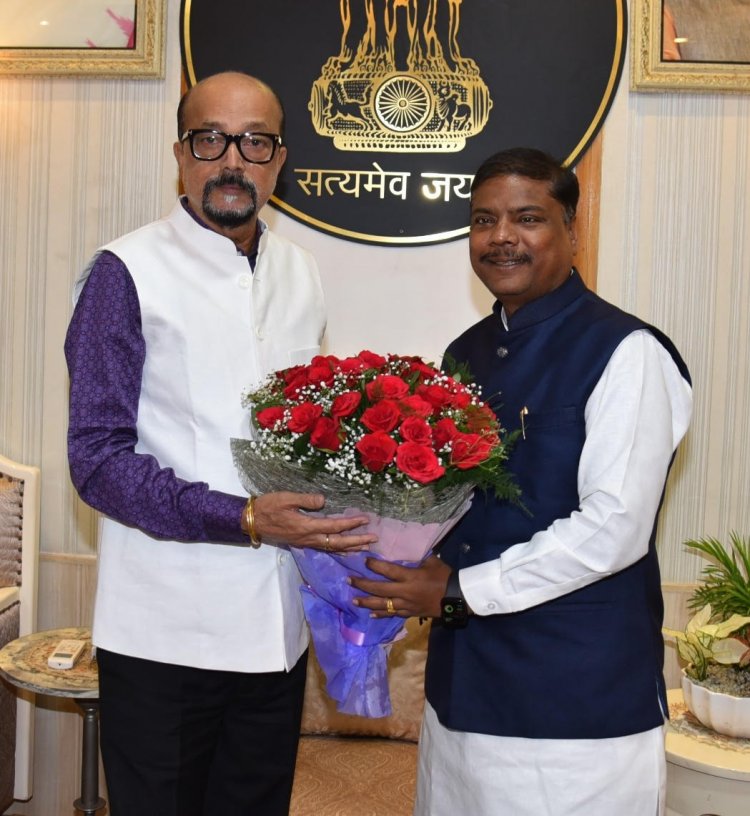 राज्यपाल श्री डेका से वन मंत्री  केदार कश्यप ने की सौजन्य भेंट