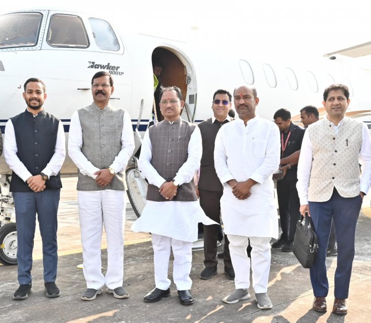 मुख्यमंत्री ने स्टेट हैंगर से विमान परिचालन सेवा का किया शुभारंभ