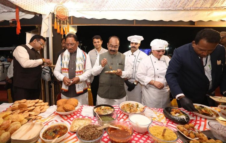 छत्तीसगढ़िया स्वाद से महक उठा केवड़िया : एकता नगर में छत्तीसगढ़ के पर्यटन एवं संस्कृति की गूंज