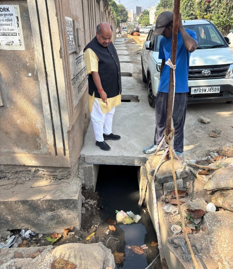 “गायत्री नगर में चमका विकास का उजियारा — पुरंदर मिश्रा ने फिर दिल जीता हमारा !”