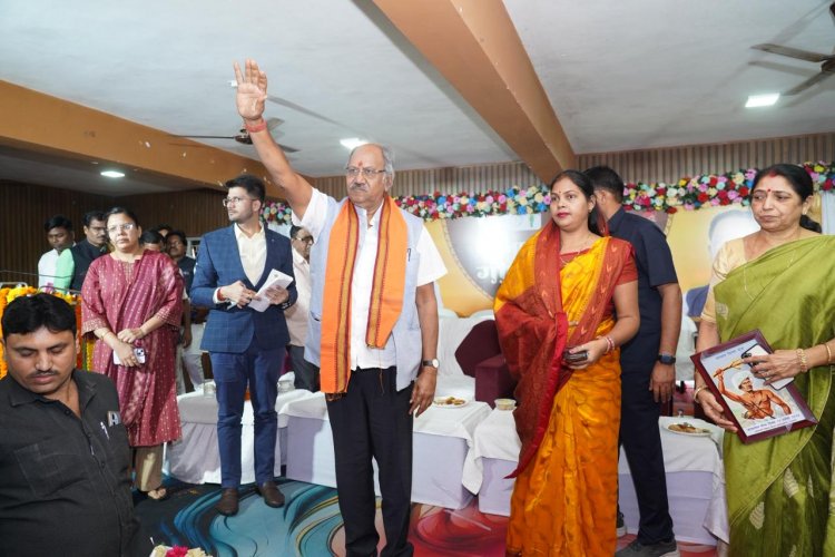 जनजातीय गौरव दिवस पर सांसद बृजमोहन ने धरती आबा बिरसा मुंडा को किया नमन, आदिवासी समाज को बताया पर्यावरण प्रहरी