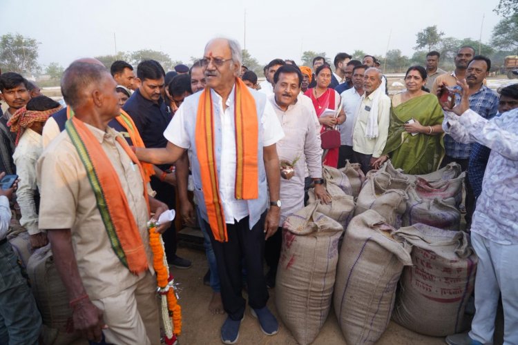 किसान, छत्तीसगढ़ की समृद्धि, आत्मनिर्भरता और गौरव के सबसे बड़े शिल्पकार सांसद बृजमोहन अग्रवाल