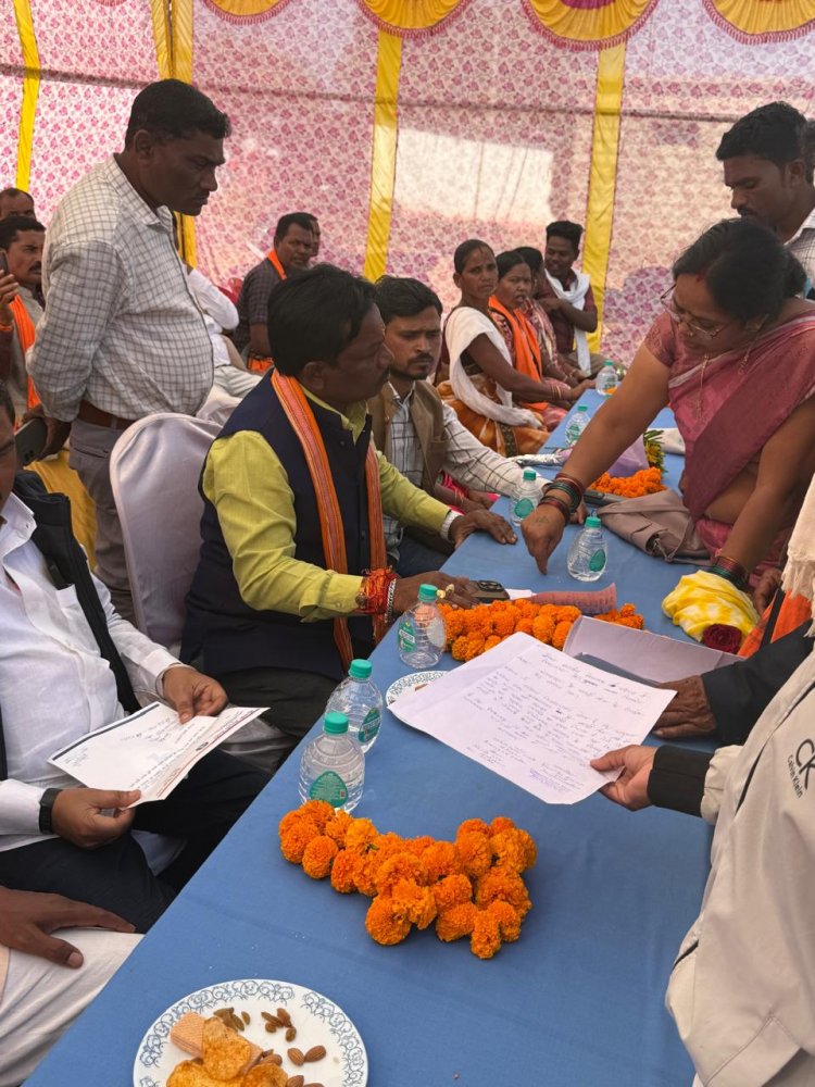 ग्रामों तक विकास की रोशनी पहुँचाना हमारी प्रतिबद्धता:सांसद महेश कश्यप