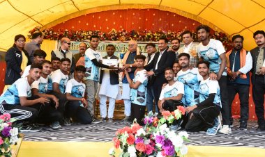 दक्षिण क्षेत्रीय अंतर महाविद्यालयीन खेलकूद प्रतियोगिता का हुआ विधिवत समापन विजेताओं को किया गया पुरस्कृत