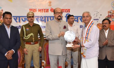  राज्यों की विविधताओं को राष्ट्रीय एकता एक सूत्र में पिरोती है - राज्यपाल श्री डेका