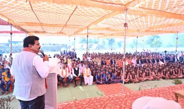 कबीरधाम में डिजिटल शिक्षा क्रांति का वनांचल तक विस्तार