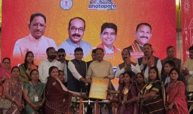 सुहेला में मुख्यमंत्री ने कार्यक्रम में दिखाई विकास की झलक: पीएम आवास योजना के 10 हितग्राहियों को आवास की चाबियाँ सौंपी….