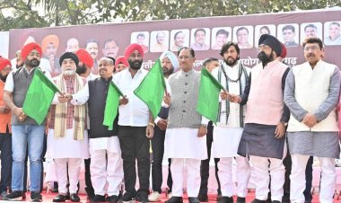 मुख्यमंत्री श्री साय वीर बाल रैली में हुए शामिल, हरी झंडी दिखाकर किया रैली का शुभारंभ