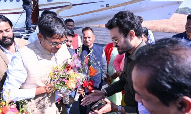 वित्त मंत्री  ओपी चौधरी का जशपुर आगडीह हवाई पट्टी में हुआ आत्मीय स्वागत