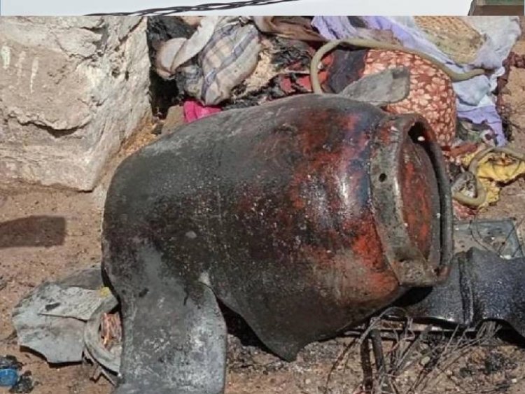 CG : धमाके की आवाज से दहला इलाका : एक के बाद एक तीन सिलेंडर फटे, धू-धूकर जलने लगा पूरा घर