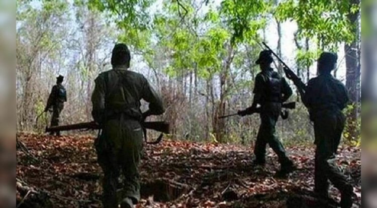 CG Naxal Encounter: दंतेवाड़ा-बीजापुर बॉर्डर पर मुठभेड़, 6 से अधिक नक्सलियों के मारे जाने की खबर