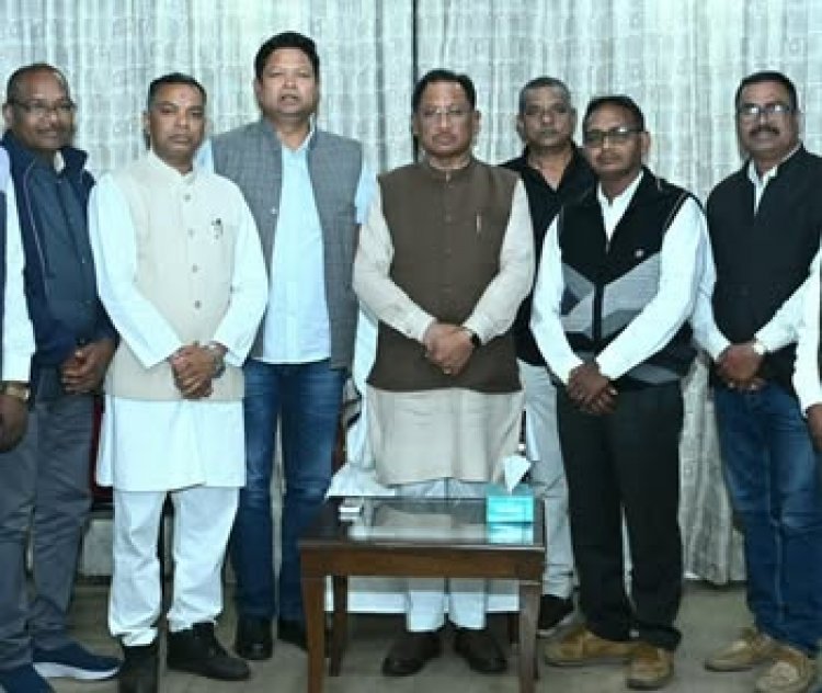 मुख्यमंत्री  विष्णुदेव साय से हल्बा-हल्बी समाज के प्रतिनिधिमण्डल ने की सौजन्य मुलाकात