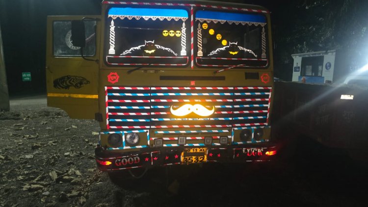 रायपुर : अवैध खनन और परिवहन पर जिला प्रशासन की सख्त कार्रवाई, 5 वाहन जब्त