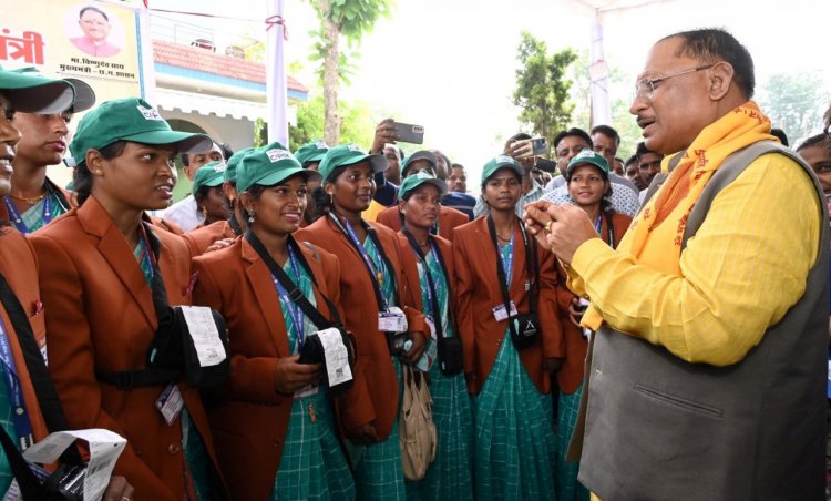 छत्तीसगढ़ में महिला विकास की नई इबारत, महतारी वंदन योजना से सशक्त हुई छत्तीसगढ़ की महिलाएं: मुख्यमंत्री विष्णु देव साय