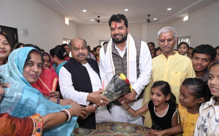 यादव पारा सामुदायिक भवन को मिला विकास का नया आयाम