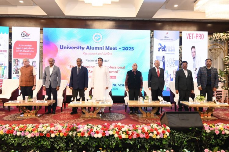 कामधेनु विश्वविद्यालय  में पूर्व छात्र-छात्राओं का मिलन समारोह संपन्न