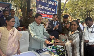 नव वर्ष के पहले दिन खिले 100 नागरिकों के चेहरे, लंबे समय से गुम हो चुके मोबाईल लौटाए