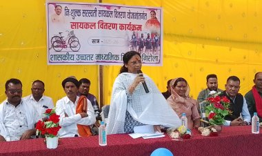 विधायक ने शासकीय उच्चतर माध्यमिक विद्यालय गिरोला में 31 छात्राओं को किया सायकल वितरण