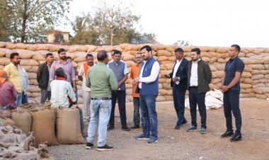 विधायक अनुज शर्मा ने बंगोली धान केंद्र का किया औचक निरीक्षण, सुरक्षा और रखरखाव के लिए अधिकारियों को दिए सख्त निर्देश,,